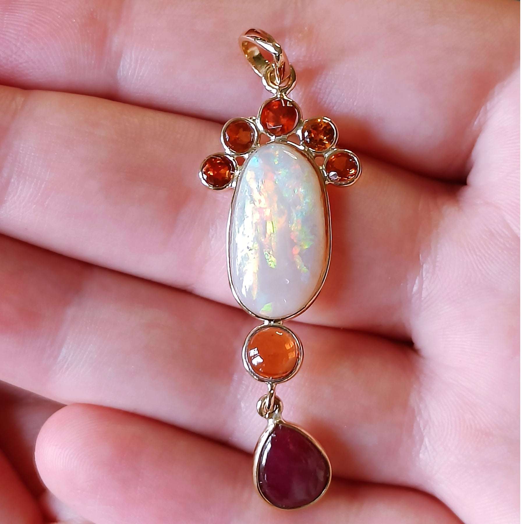 Aurora Maiden Pendant – handcrafted detail in gold