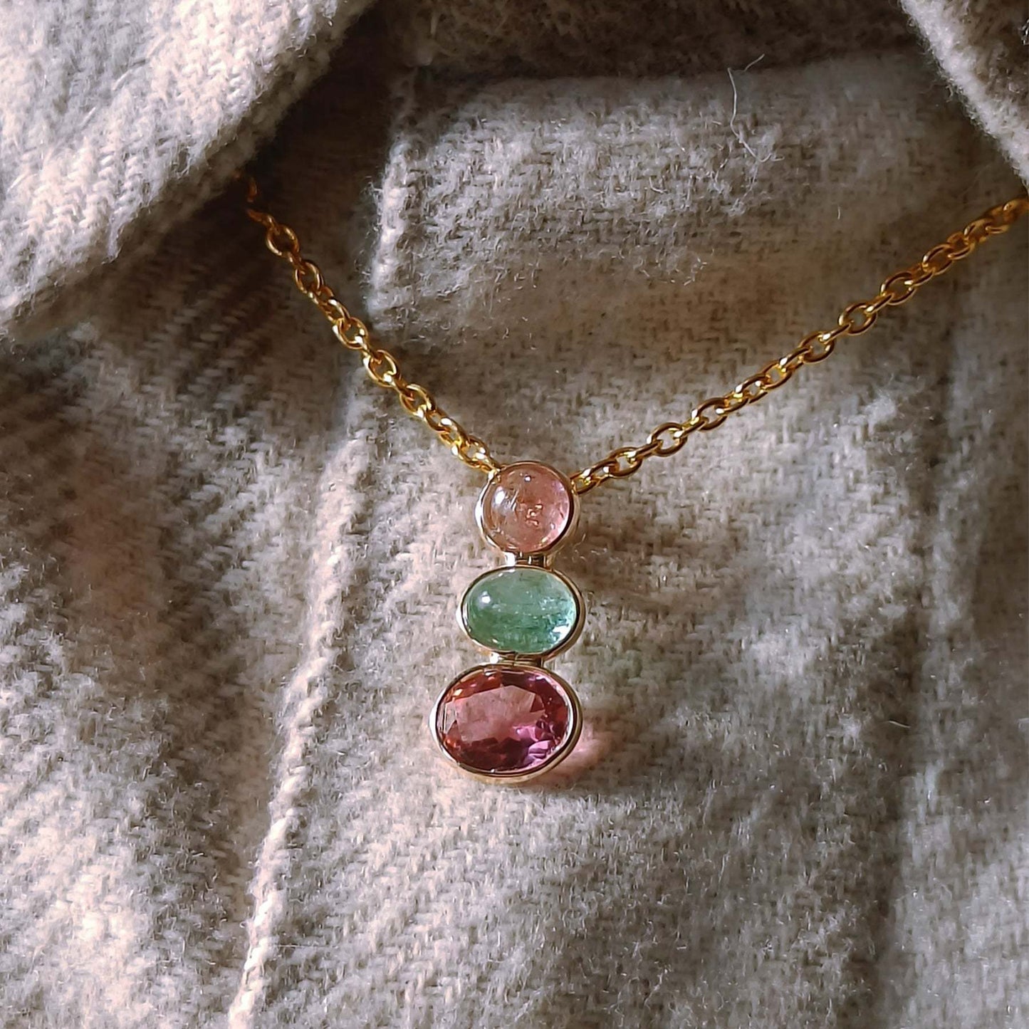 Dreamy Morning Pendant worn – elegant minimalist morning look